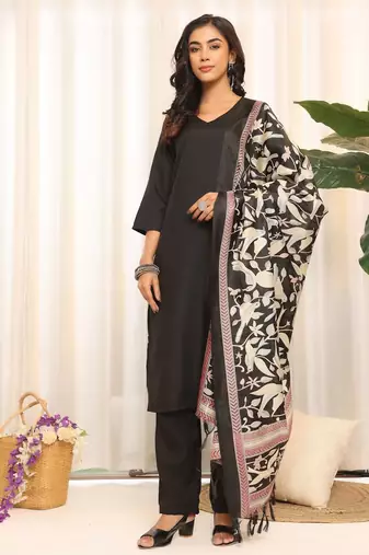 Black V-Neck Three-Quarter Sleeves Straight Kurta With Trousers & Dupatta