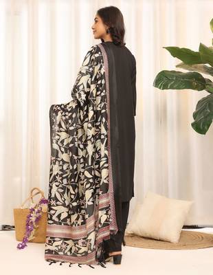 Black V-Neck Three-Quarter Sleeves Straight Kurta With Trousers & Dupatta 6