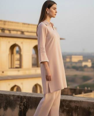Women Regular Thread Work Kurta with Trousers 2