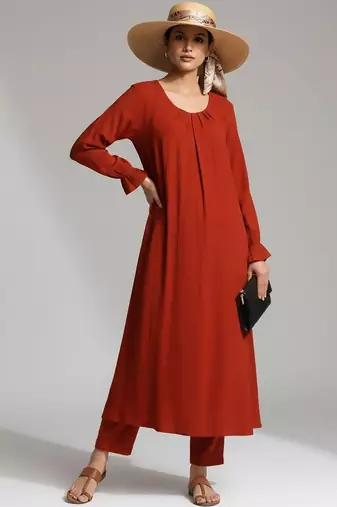 Women Regular Kurta with Trousers