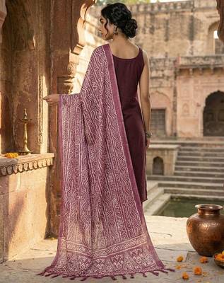 Women Regular Kurta with Trousers & With Dupatta 5
