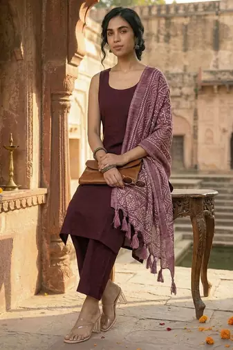 Women Regular Kurta with Trousers & With Dupatta