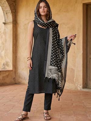 Women Regular Kurta with Trousers & With Dupatta 1