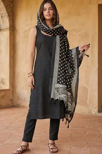 Women Regular Kurta with Trousers & With Dupatta