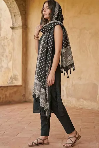 Women Regular Kurta with Trousers & With Dupatta