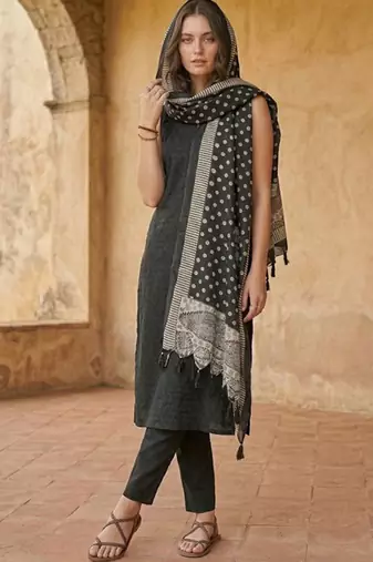 Women Regular Kurta with Trousers & With Dupatta