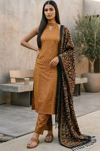 Women Regular Kurta with Trousers & With Dupatta