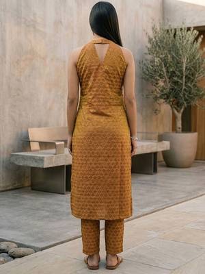 Women Regular Kurta with Trousers & With Dupatta 4