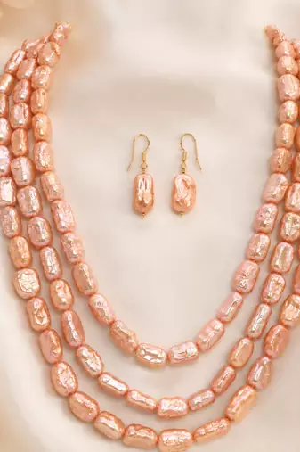 Pink baroque pearl 3-layer necklace and earrings jewellery set freshwater pearls, gold-tone hooks, iridescent lustre.