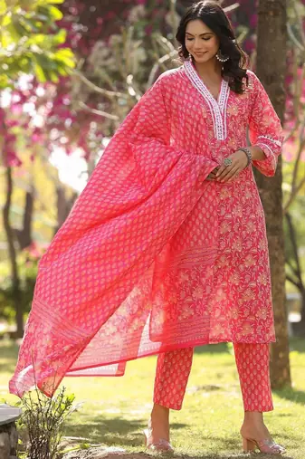 Floral Printed Regular Straight Kurta with trousers & with Dupatta