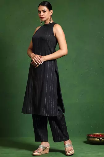 Halter Neck Striped Straight Kurta With Trouser