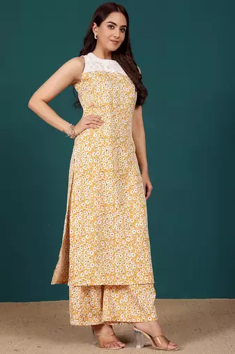 Women Floral Printed Kurta with Palazzo