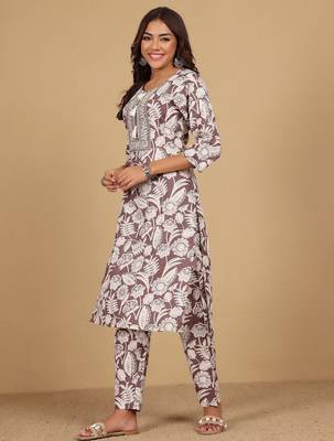 Floral Printed Thread Work Straight Kurta With Trouser 5