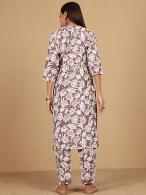 Floral Printed Thread Work Straight Kurta With Trouser 6