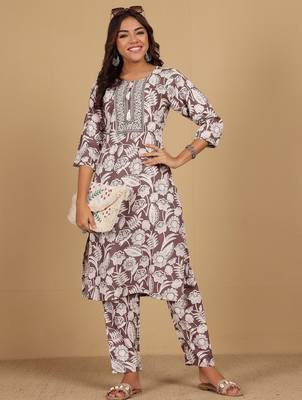 Floral Printed Thread Work Straight Kurta With Trouser 7