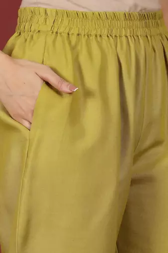 Round Neck Straight Kurta With Trousers