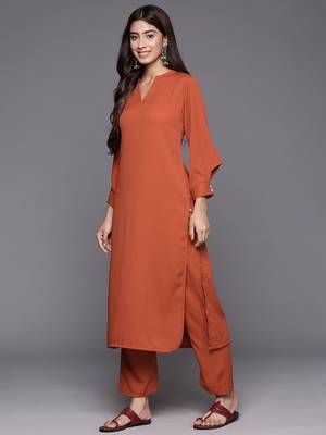 Women Regular Silk Crepe Kurta with Trousers 5