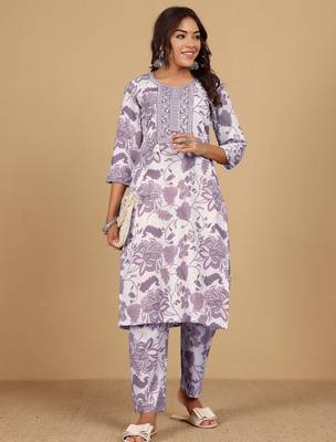 Floral Printed Straight Kurta With Trousers 1
