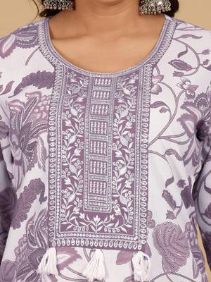 Floral Printed Straight Kurta With Trousers 3