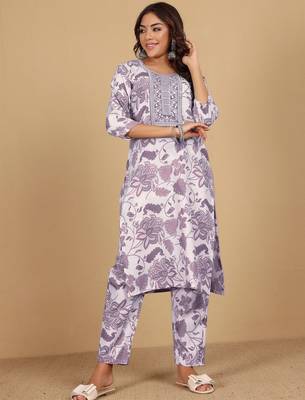 Floral Printed Straight Kurta With Trousers 5