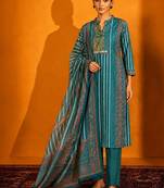 Women Printed Regular Kurta with Trousers & With Dupatta