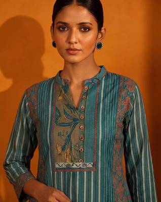 Women Printed Regular Kurta with Trousers & With Dupatta 2