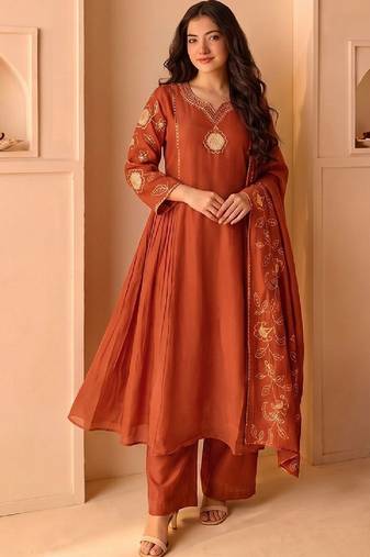 Women Ethnic Motifs Embroidered Regular Kurta with Trousers & With Dupatta