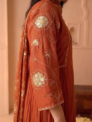Women Ethnic Motifs Embroidered Regular Kurta with Trousers & With Dupatta 4
