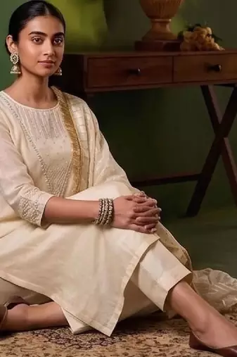 Women Ethnic Motifs Embroidered Regular Thread Work Kurta with Trousers & With Dupatta