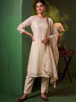 Women Ethnic Motifs Embroidered Regular Thread Work Kurta with Trousers & With Dupatta 6