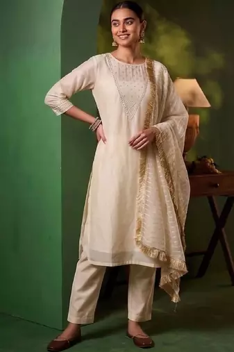 Women Ethnic Motifs Embroidered Regular Thread Work Kurta with Trousers & With Dupatta