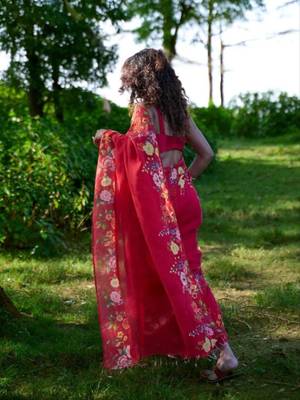 Red floral printed linen cotton saree with unstitched blouse 3