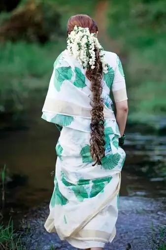 White green leaf print linen cotton saree