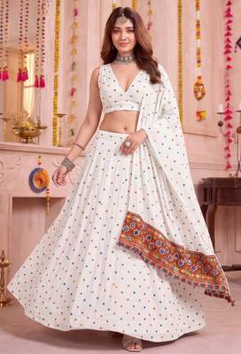 Off-White Designer Premium Function Wear Lehenga Choli 3