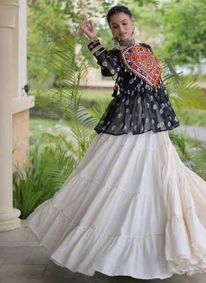 women navratri bandhani lehenga choli - cotton flair with kutchi gamthi patchwork - free size 5