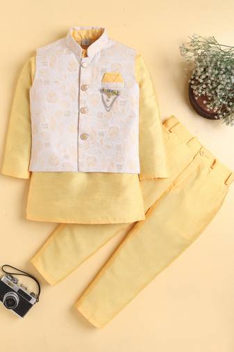 Boys yellow cotton blend kurta pyjama set with jacquard leaf pattern waistcoat