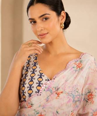 printed chinon silk blend mirror lace saree 3