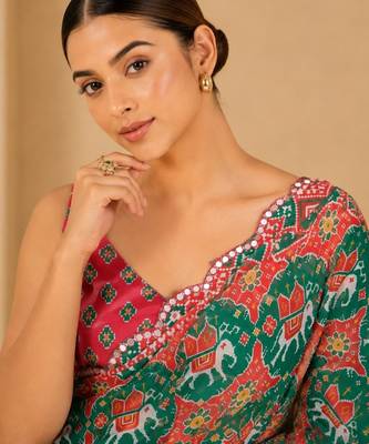 printed chinon silk blend mirror lace saree 3