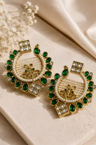 Oxidized gold plated pearl earrings