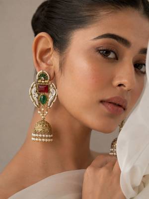 Vintage glow oxidized gold pearl drop earrings 3