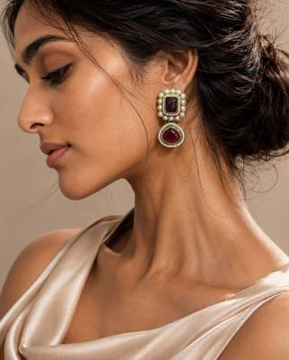 Vintage glow oxidized gold pearl drop earrings 1
