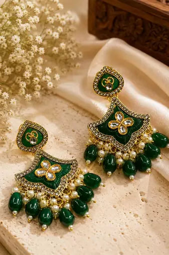 Classic contours oxidized gold pearl earrings