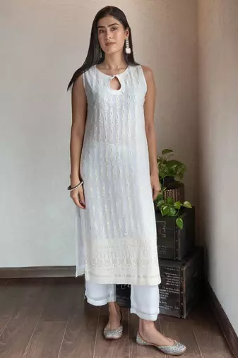 Off-white chikankari kurta set with georgette pants & dupatta, stitched