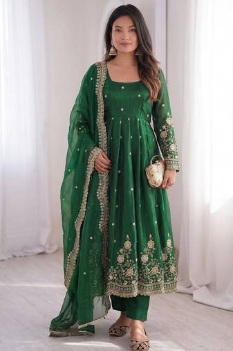Heavy fendy silk embroidered sequince work wedding kurta set
