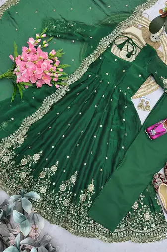 Heavy fendy silk embroidered sequince work wedding kurta set