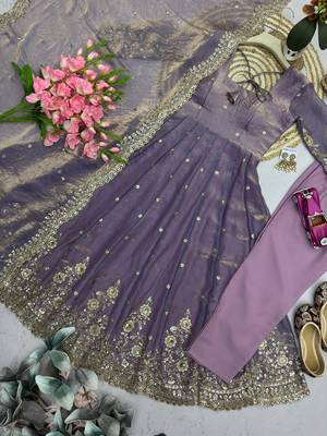 Heavy fendy silk embroidered sequince work wedding kurta set 4