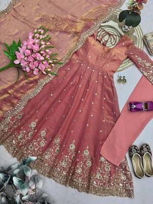 Heavy fendy silk embroidered sequince work wedding kurta set 3