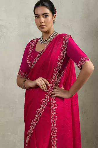 Rani pink velvet chiffon dual tone zarkan precision border work saree with blouse