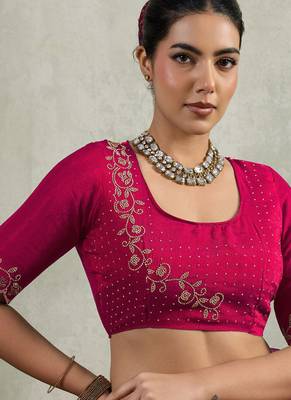 Rani pink velvet chiffon dual tone zarkan precision border work saree with blouse 4