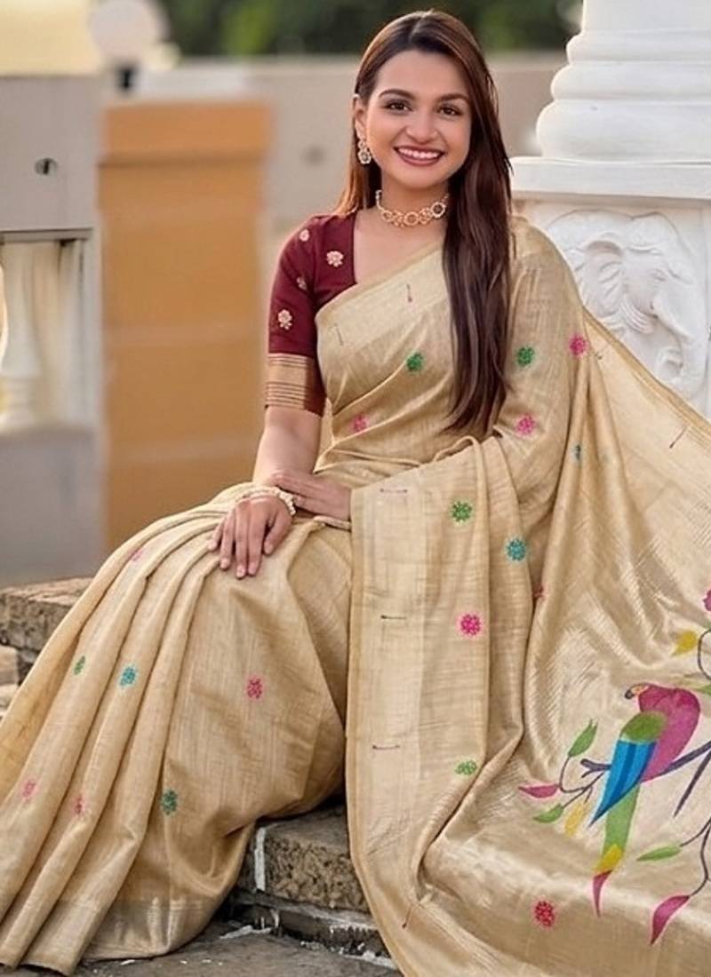 Cream cotton silk saree with traditional bird motifs pallu with blouse